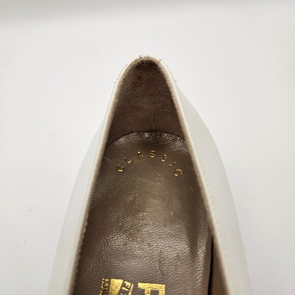 Salvatore Ferragamo Quilted Vara Low Heel Pumps - Picture 10 of 13